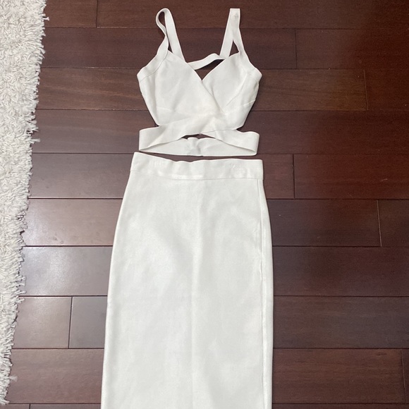 White Two Piece Skirt and Top Set - Picture 2 of 6
